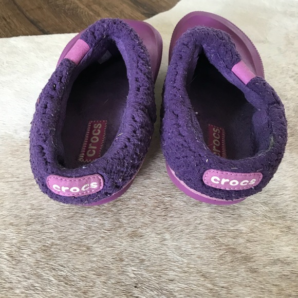 fleece lined crocs lavender